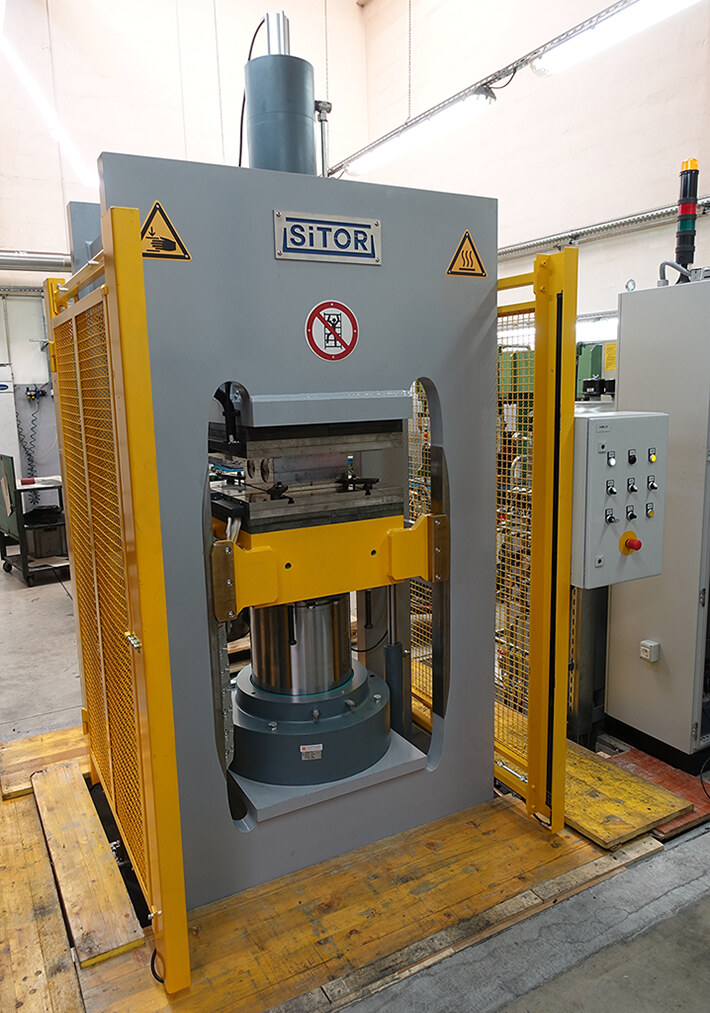 Hydraulische Gummiinjektionspresse Sitor