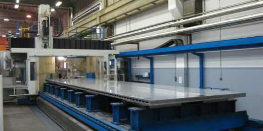 Anschaffung der ersten CNC-Portalfraesmaschine