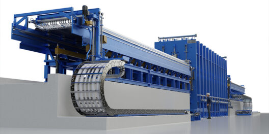 Größte Kunststoffpresse und neue CNC-Portalfraesmaschine angeschafft